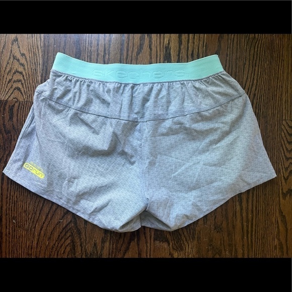 Skechers Performance Women's Workout Go Run Shorts sz. M NWOT gray/ yellow - Picture 2 of 8
